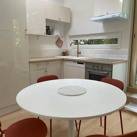 Apartament Tres Bel Avec Jardin Reposant